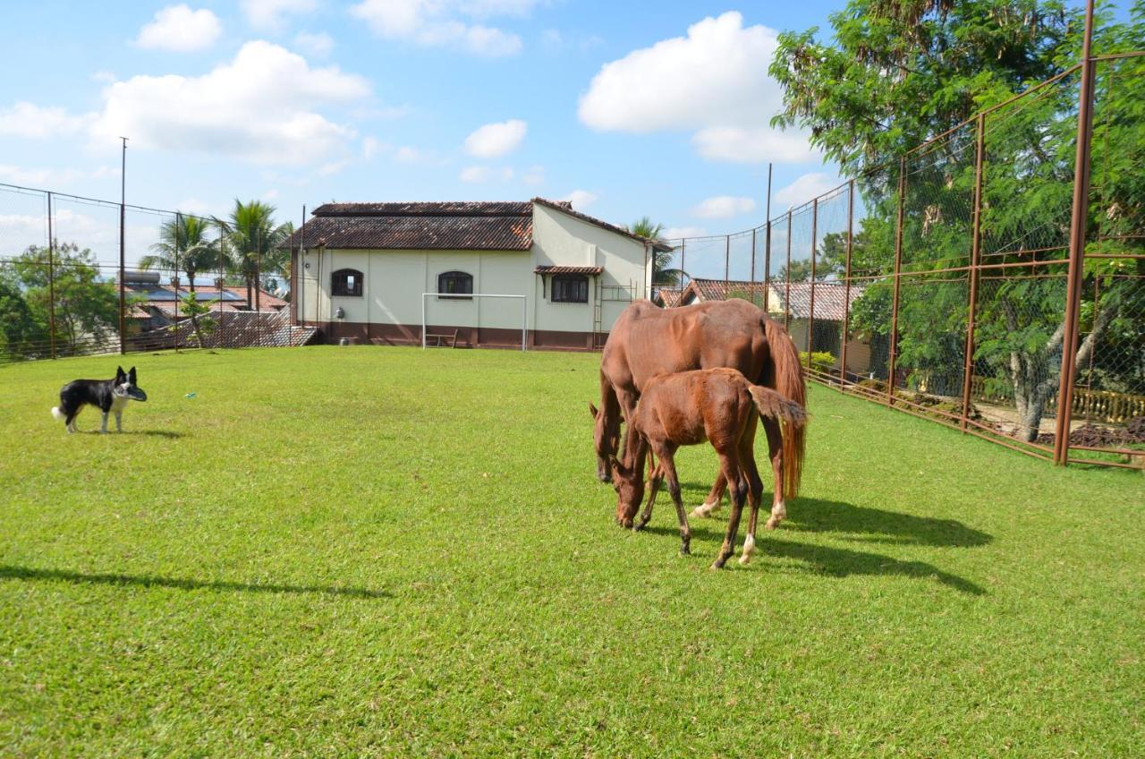 Pousada Nossa Senhora Penedo  Dış mekan fotoğraf A horse farm in the city