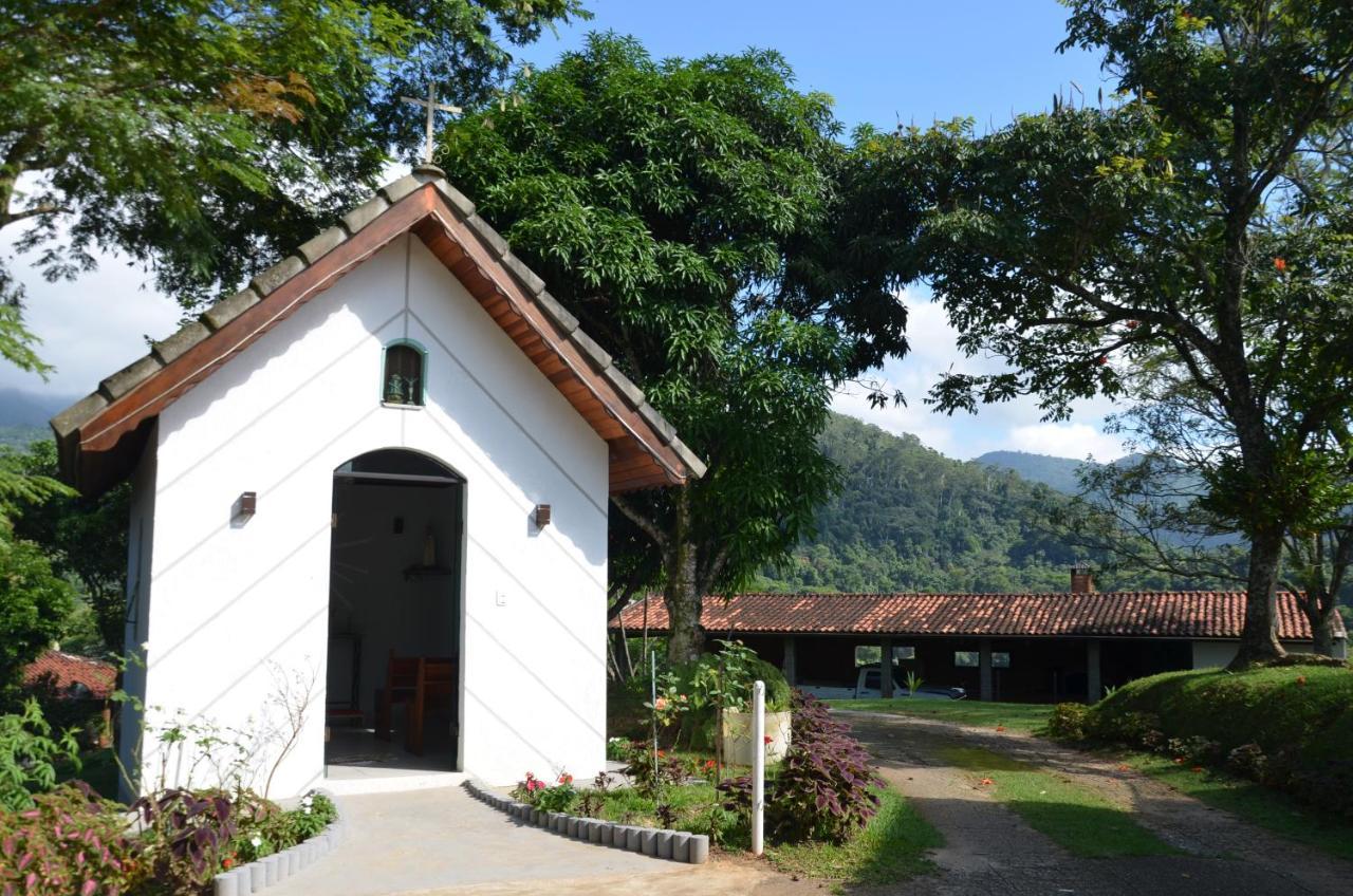 Pousada Nossa Senhora Penedo  Dış mekan fotoğraf The Chapel of the Holy Family